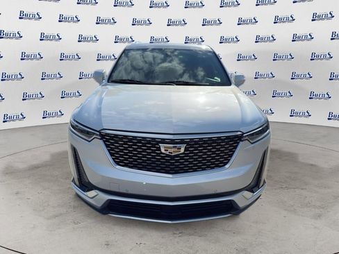 Used 2020 Cadillac XT6 Premium Luxury w/ Platinum Package AWD/4WD image 2