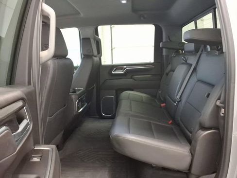 Used 2025 Chevrolet Silverado 2500 LTZ w/ LTZ Premium Package AWD/4WD image 15