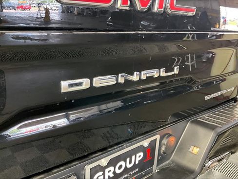 Used 2025 GMC Sierra 1500 Denali w/ Denali Reserve Package AWD/4WD image 10