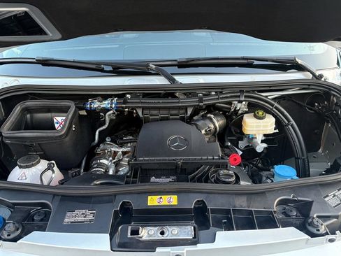 Used 2024 Mercedes-Benz Sprinter 3500 image 42