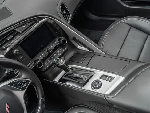 Used 2019 Chevrolet Corvette ZR1 RWD image 28