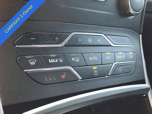 Used 2016 Ford Edge SEL w/ Equipment Group 201A AWD/4WD image 29