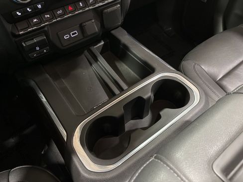 Used 2022 GMC Sierra 1500 SLT w/ SLT Premium Plus Package image 33