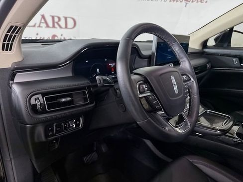 Certified 2023 Lincoln Nautilus FWD w/ Premium Package image 11