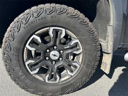 Used 2023 Chevrolet Silverado 1500 ZR2 image 5