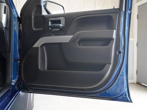 Used 2018 Chevrolet Silverado 1500 LT w/ All Star Edition AWD/4WD image 31