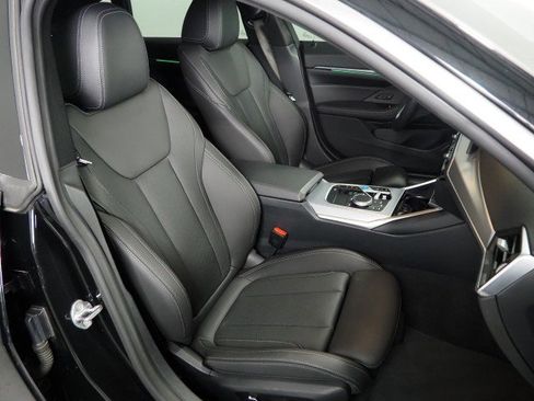 Used 2024 BMW i4 eDrive35 w/ Premium Package image 2