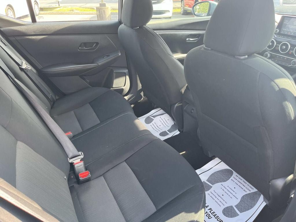Used 2025 Nissan Sentra SV FWD image 18