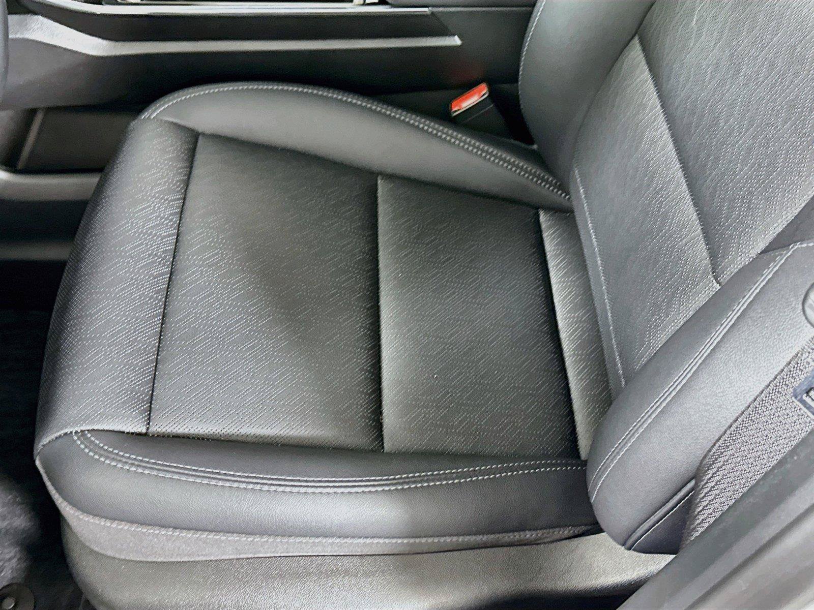 Used 2025 Chevrolet Equinox LT w/ Convenience Package II AWD/4WD image 13