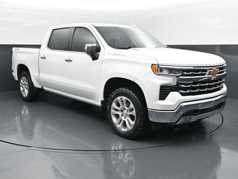 Used 2023 Chevrolet Silverado 1500 LTZ AWD/4WD image 7