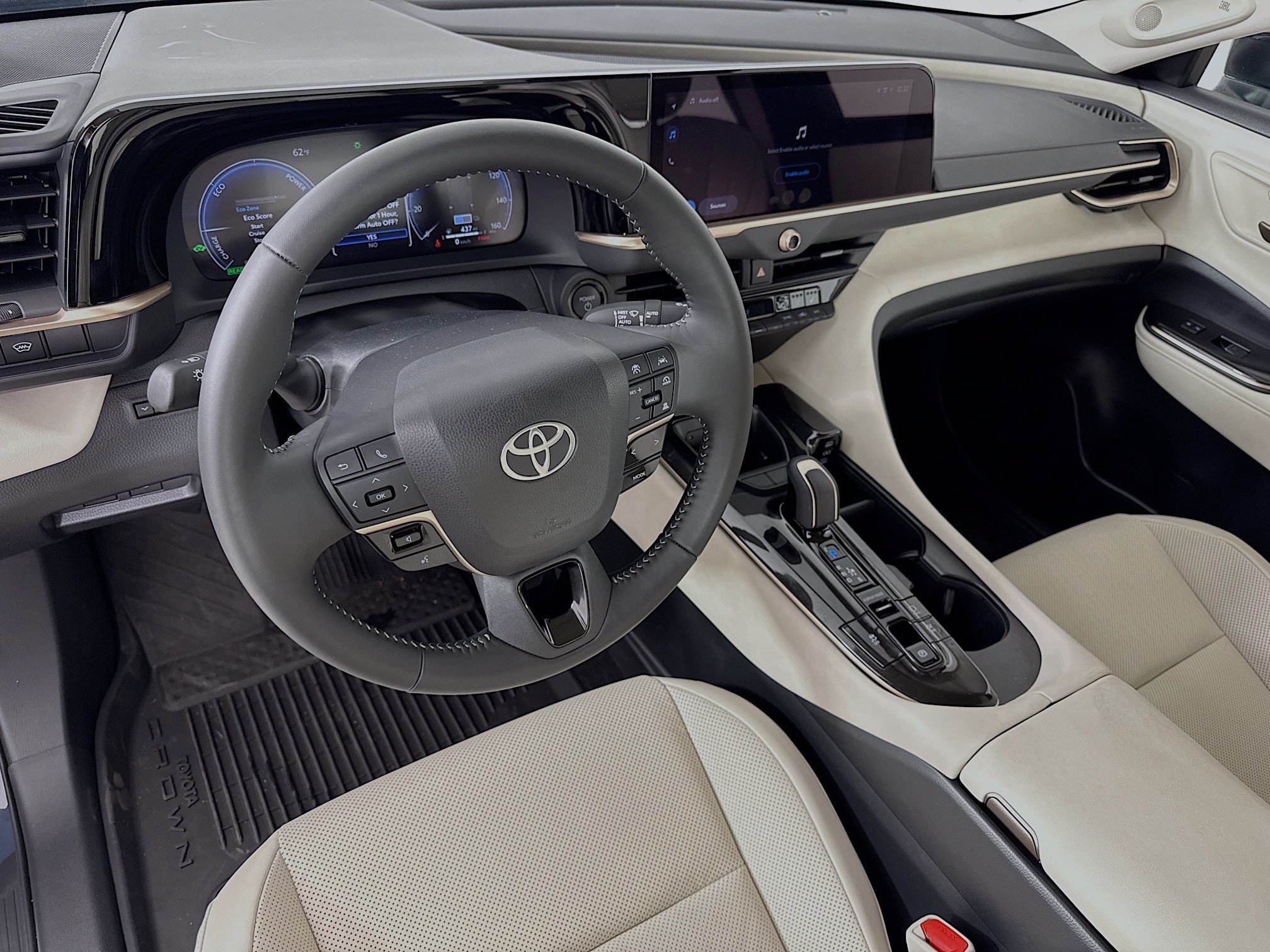 Used 2026 Toyota Crown AWD/4WD image 11