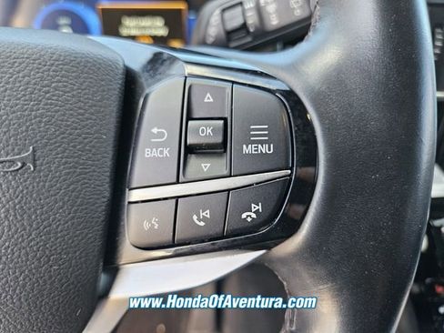 Used 2022 Ford Explorer Platinum w/ Technology Package image 25