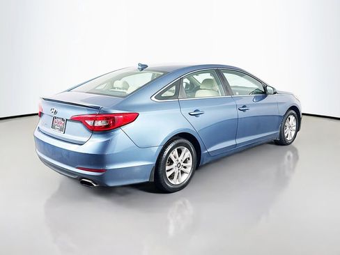 Used 2017 Hyundai Sonata SE w/ Cargo Package image 5