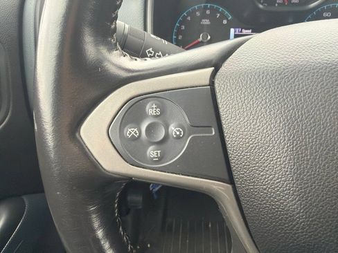 Used 2018 Chevrolet Colorado Z71 AWD/4WD image 10