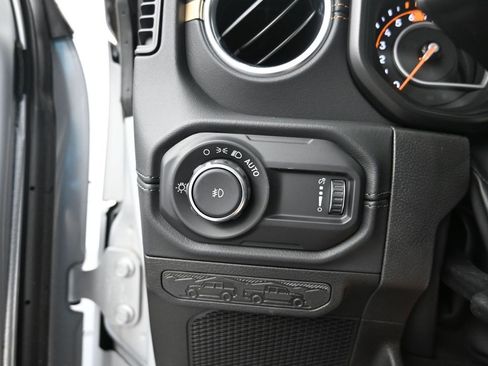 New 2024 Jeep Wrangler Unlimited Sahara w/ Technology Group image 14