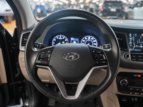 Used 2017 Hyundai Tucson SE Plus AWD/4WD image 33