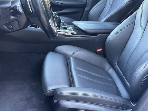 Used 2019 BMW 530i image 10