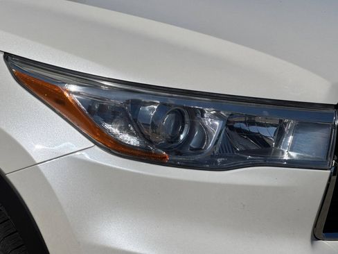 Used 2016 Toyota Highlander XLE FWD image 47