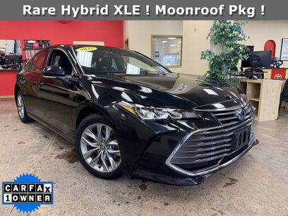 Used 2022 Toyota Avalon XLE w/ Moonroof Package