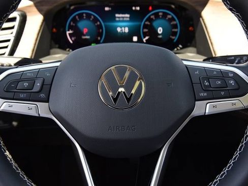 New 2026 Volkswagen Atlas SEL AWD/4WD image 18
