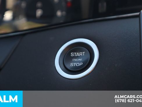 Used 2024 Land Rover Range Rover Evoque Dynamic SE image 31