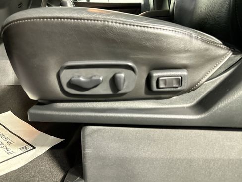 Used 2015 Nissan Armada SL w/ Moonroof Package image 25