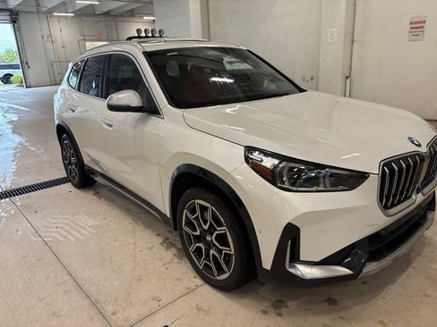 Certified 2023 BMW X1 xDrive28i w/ Premium Package AWD/4WD image 2