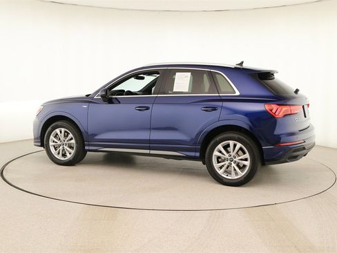 Certified 2023 Audi Q3 2.0T Premium Plus w/ Premium Plus Package image 3