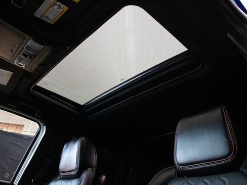 Used 2024 Nissan Frontier PRO-4X w/ Pro Premium Package image 36