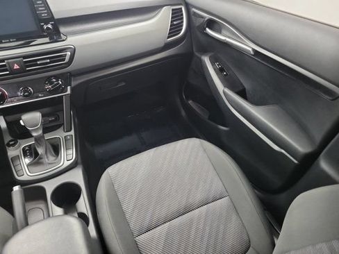 Used 2023 Kia Seltos LX AWD/4WD image 16