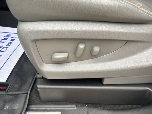 Used 2018 Chevrolet Tahoe LT image 15