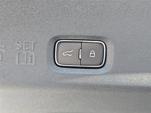 New 2026 Lincoln Navigator Reserve AWD/4WD image 27