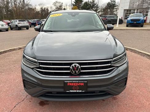 Used 2024 Volkswagen Tiguan S image 8