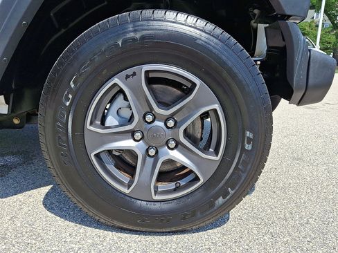 Used 2018 Jeep Wrangler Unlimited Sport S AWD/4WD image 26