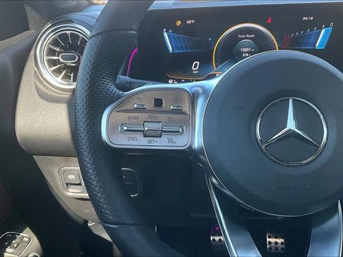 Used 2023 Mercedes-Benz GLB 35 AMG 4MATIC image 24