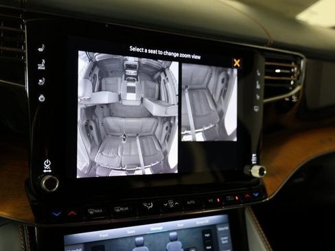Used 2022 Jeep Grand Wagoneer Series III image 18