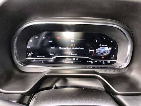 Used 2024 GMC Yukon AT4 w/ Technology Package AWD/4WD image 15