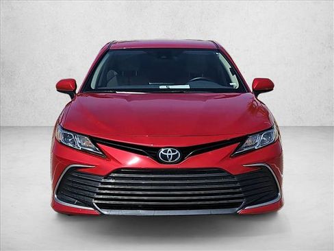 Used 2023 Toyota Camry LE image 2