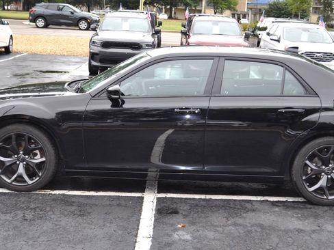 Used 2023 Chrysler 300 S w/ Comfort Group image 24