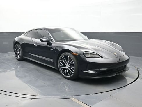 Certified 2025 Porsche Taycan AWD/4WD image 25