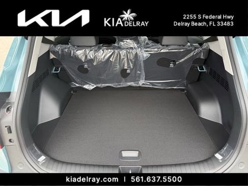 New 2026 Kia Seltos S FWD image 8