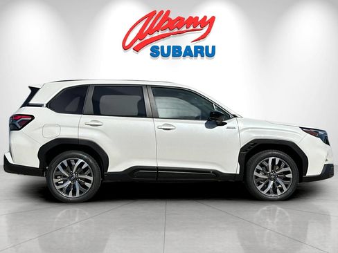 New 2026 Subaru Forester Touring AWD/4WD image 3