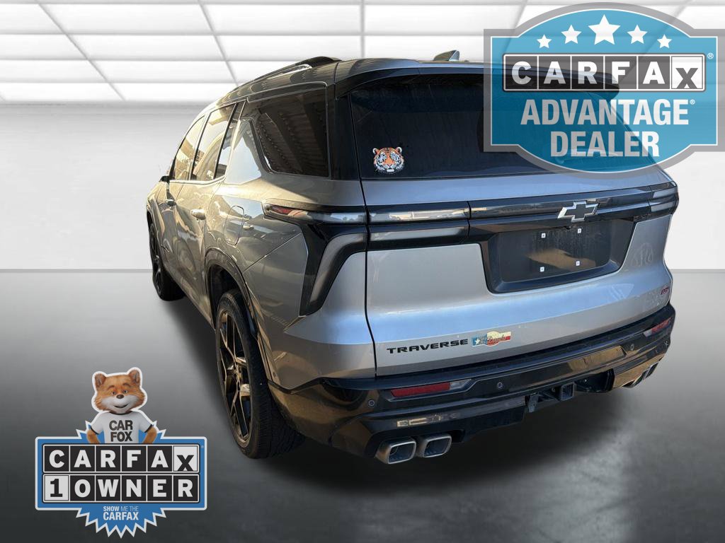 Used 2025 Chevrolet Traverse RS w/ LPO, Floor Liner Package FWD image 5