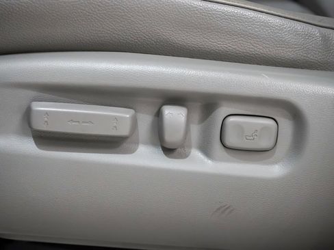 Used 2012 Honda Pilot Touring image 24