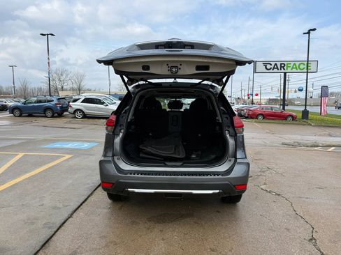 Used 2017 Nissan Rogue SV w/ Sun & Sound Touring Package AWD/4WD image 13