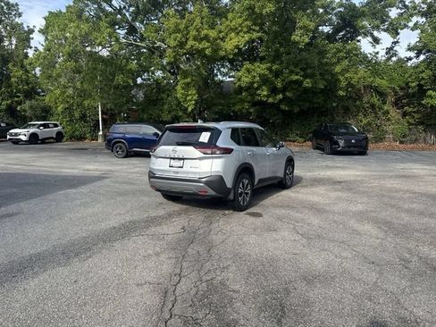 Used 2023 Nissan Rogue SV w/ SV Premium B Package AWD/4WD image 5