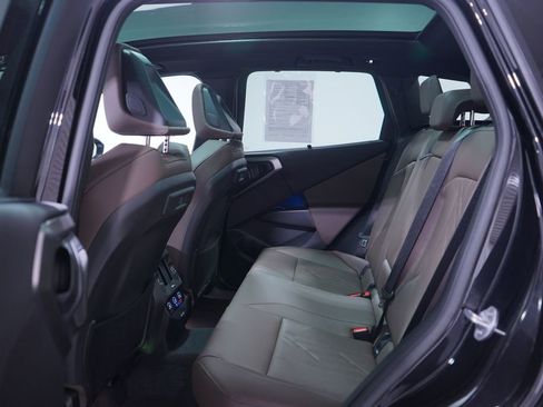 Used 2025 BMW X3 M50 image 9