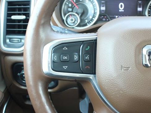 Used 2019 RAM 1500 Laramie AWD/4WD image 27
