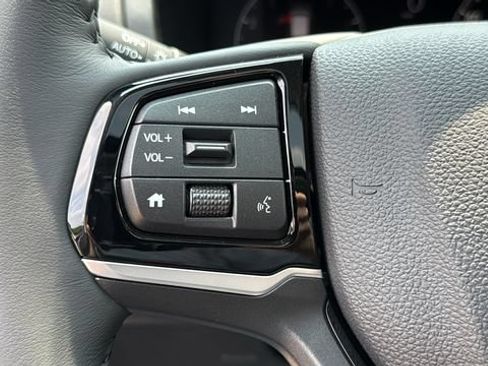 New 2026 Honda Odyssey Touring image 13