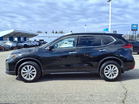 Used 2019 Nissan Rogue SV image 8